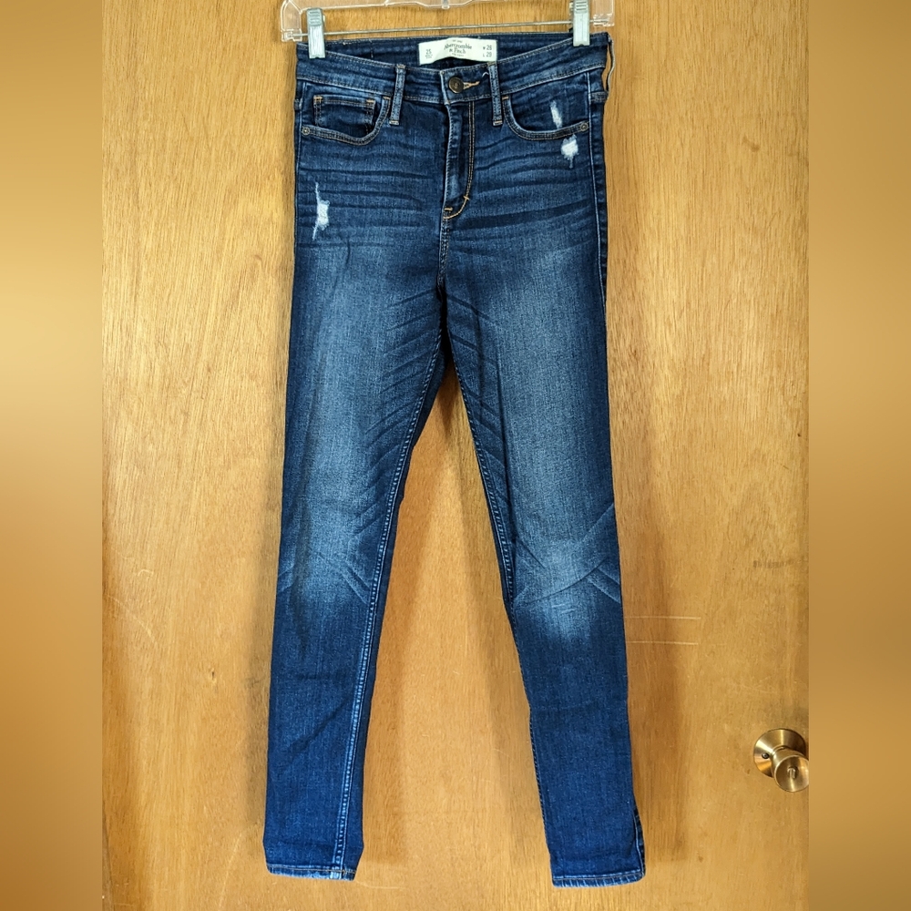 Abercrombie & Fitch Woman's High Rise Skinny Jeans, Light Distress
